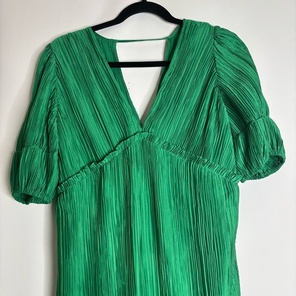 Anthropologie V-Neck Pleated Slim Midi Dress Green size XS - Picture 3 of 13